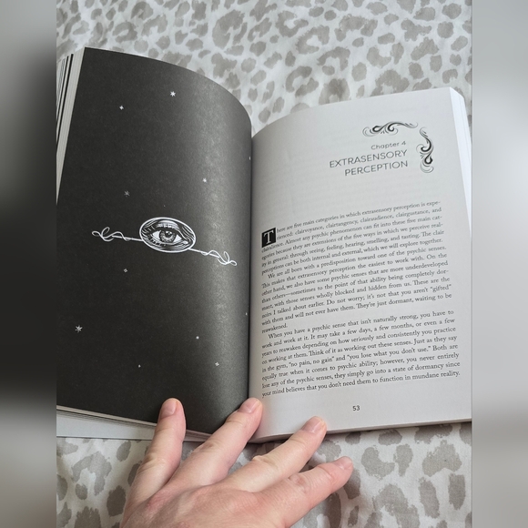 Psychic WITCH Book - Picture 4 of 5